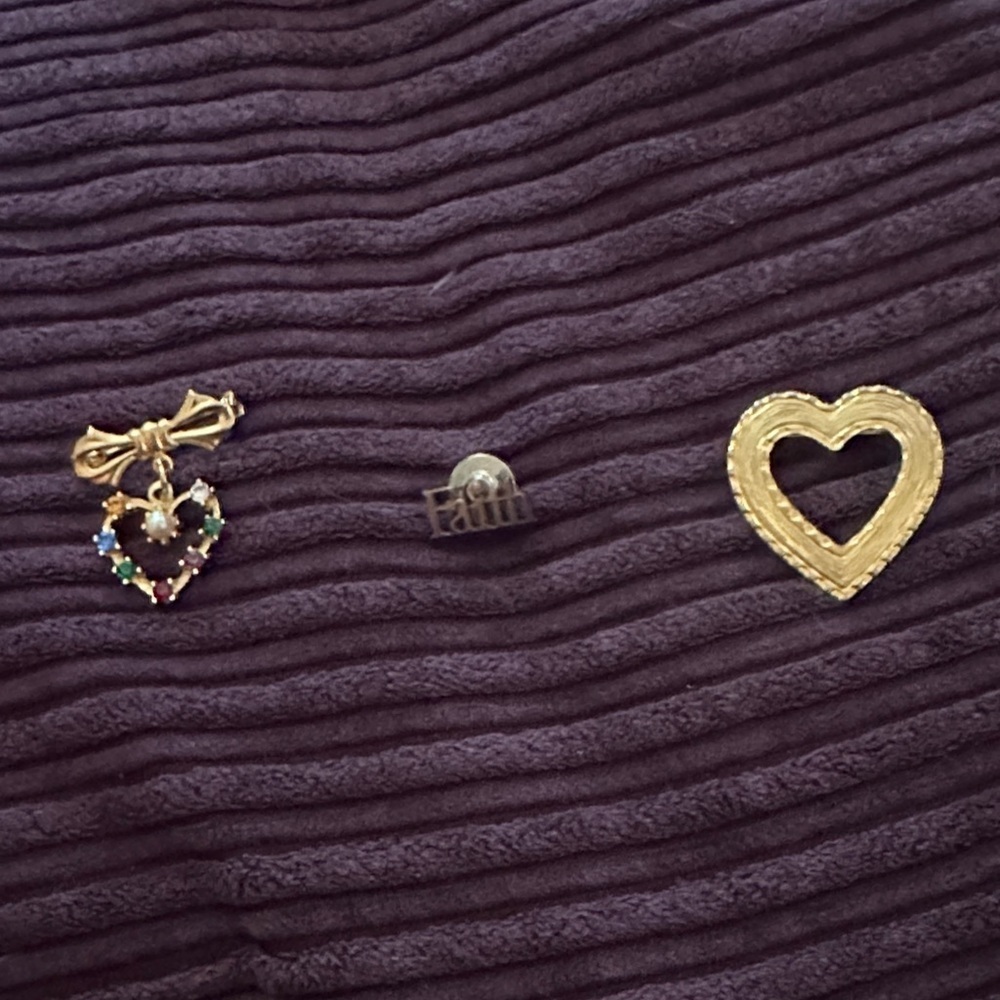 Faith & hearts pins - Picture 2 of 3